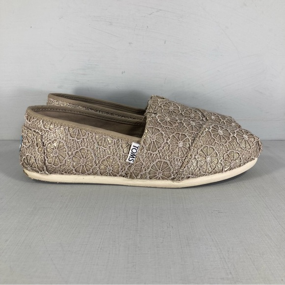 Toms Shoes - Toms Floral Crochet Glitter Flats 10008946 Slip On Shoes Women 7